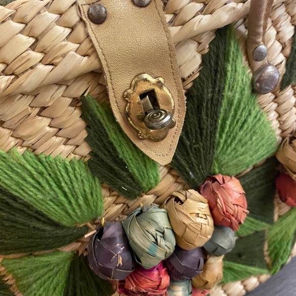 Vintage 1950s 1960s Woven Vacation Fruit Basket - Picture 4 of 11